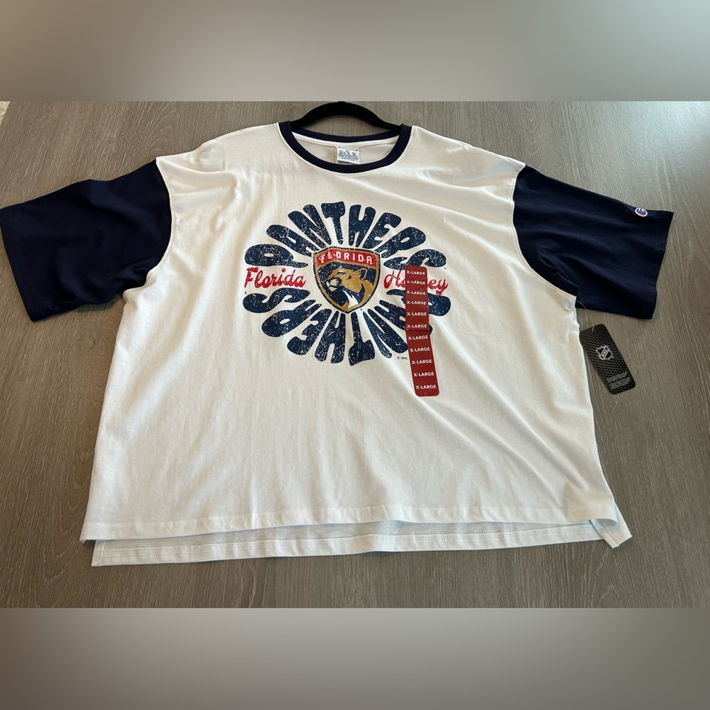 NWT FLORIDA PANTHERS NHL CHAMPION WOMEN’S CREW NECK CROP TOP SHIRT SIZE XL NEW